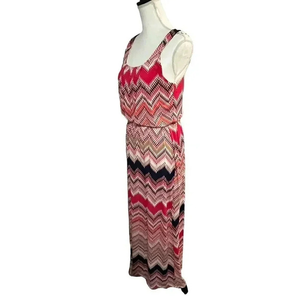 Three Pink Hearts Trixxi size M chevron maci dress EUC I. Warm colors - Picture 1 of 5